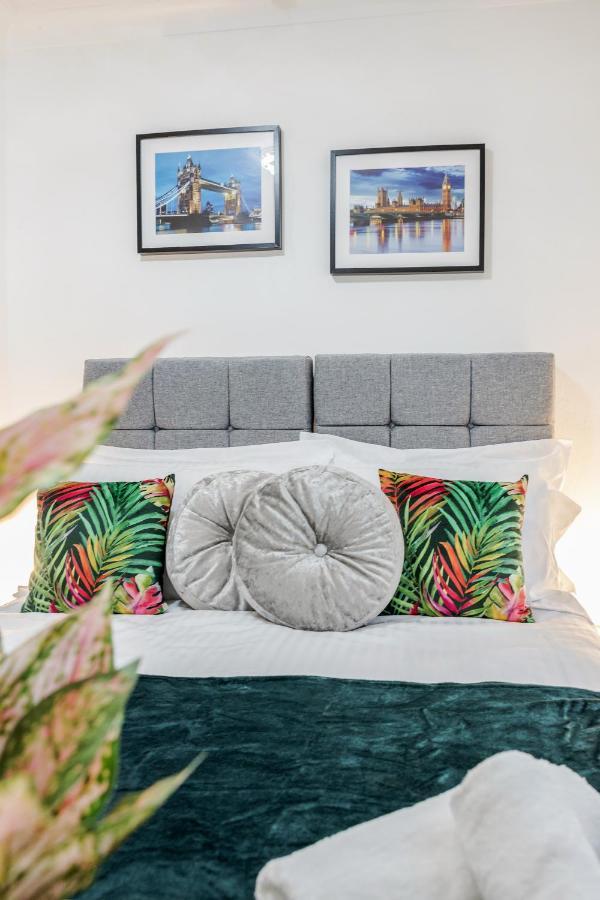Heathrow 2-Bedroom Maisonette With Parking West Drayton  Luaran gambar