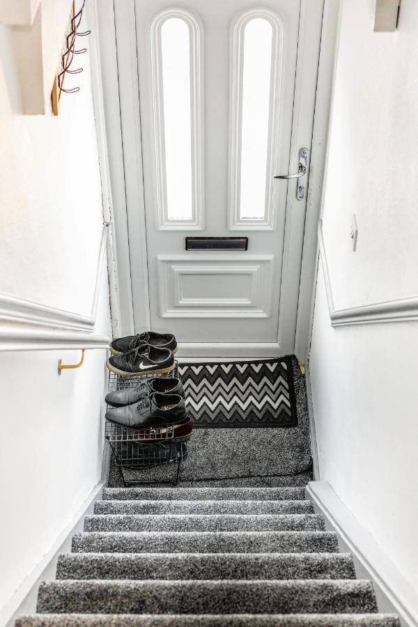 Heathrow 2-Bedroom Maisonette With Parking West Drayton  Luaran gambar